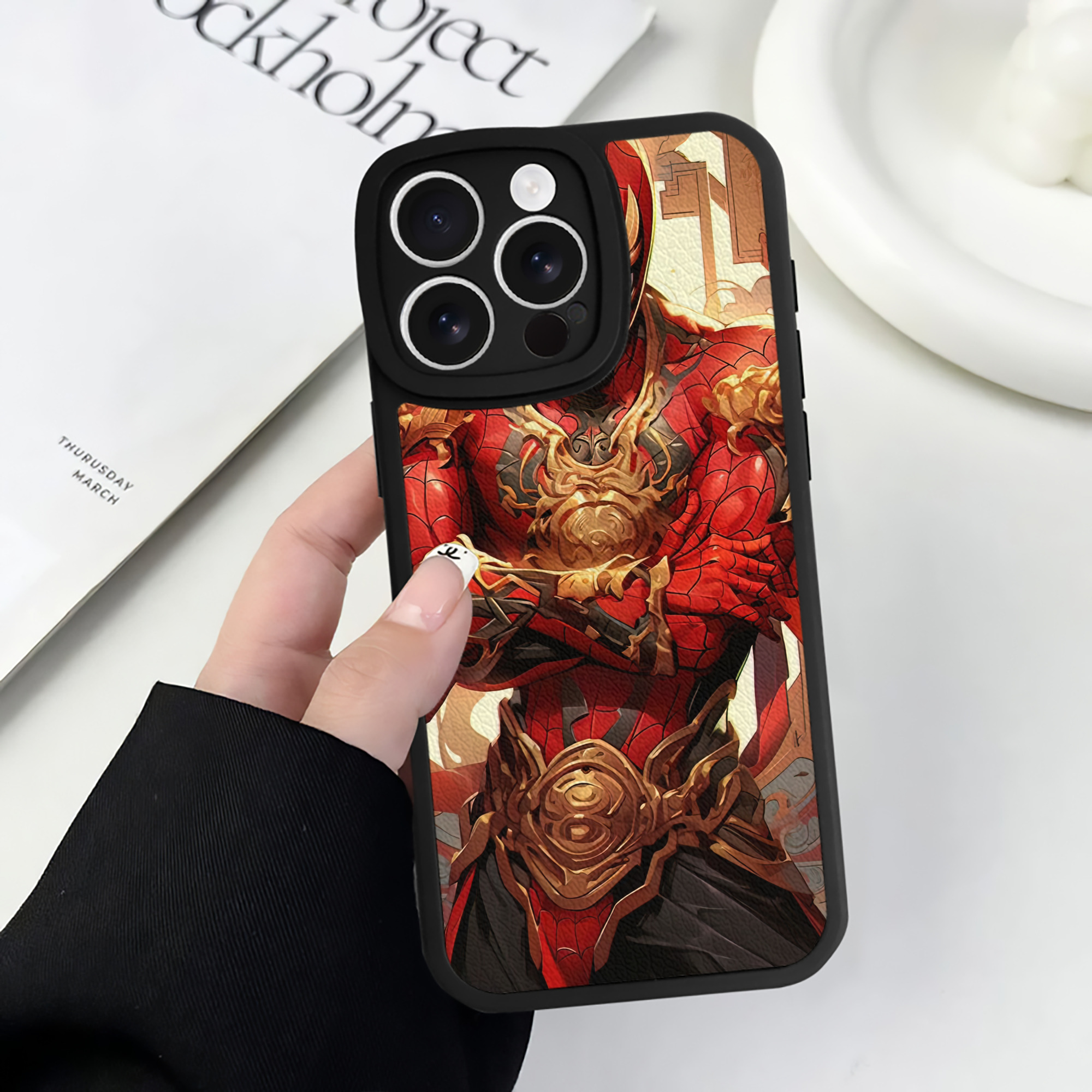 Spider Man スパイダーマン 【iPhone 16シリーズ対応】シリコンスマホケース（レザー調） 材質：シリコン
